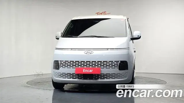 Hyundai Staria 2022 — Photo 3/20
