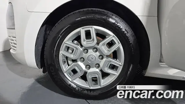 Hyundai Staria 2022 — Photo 5/20