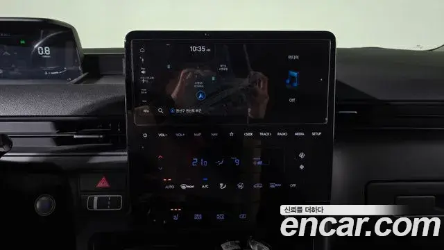 Hyundai Staria 2022 — Photo 12/20