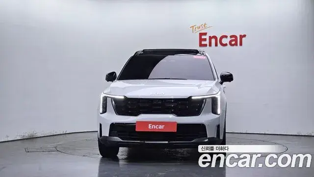 Kia Sorento 2024 — ფოტო 23/32