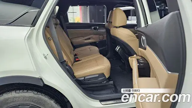 Kia Sorento 2024 — ფოტო 14/32