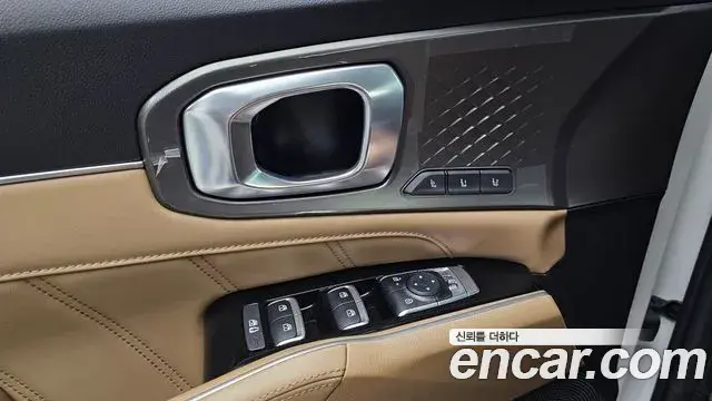 Kia Sorento 2024 — ფოტო 13/32