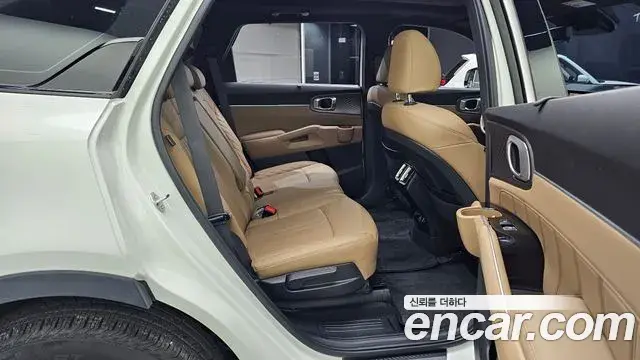Kia Sorento 2024 — Şəkil 20/32