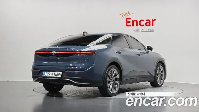 Toyota Crown Crossover 2025 — Şəkil 16/30