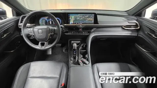 Toyota Crown Crossover 2025 — Şəkil 29/30