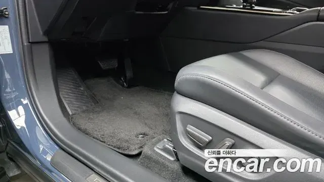 Toyota Crown Crossover 2025 — Şəkil 1/30