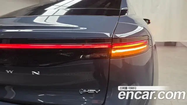 Toyota Crown Crossover 2025 — Şəkil 18/30