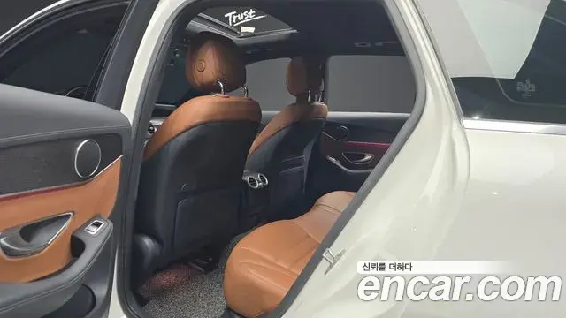 Mercedes-Benz GLC-Class 2022 — Фото 11/20
