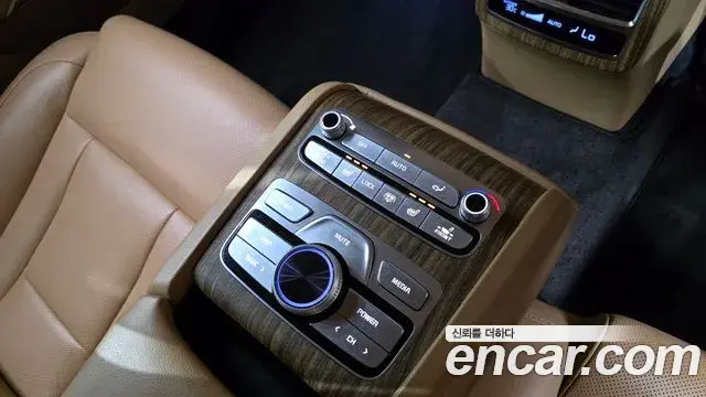 Kia The K9 2022 — Şəkil 22/33