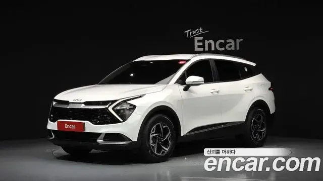 Kia Sportage 2022 — Фото 1/20