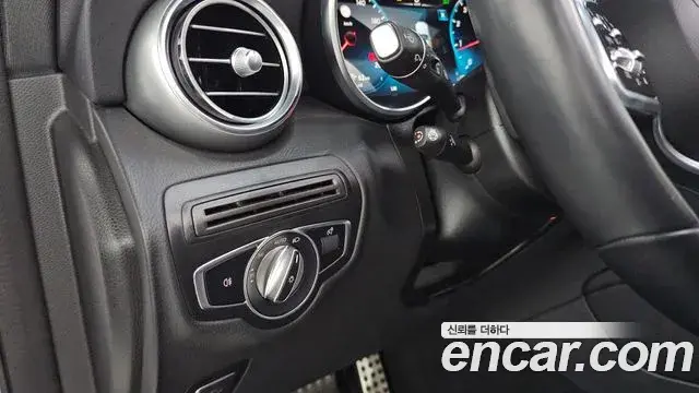 Mercedes-Benz GLC-Class 2022 — Фото 18/20