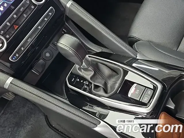 Renault Samsung QM6 2023 — ფოტო 17/18