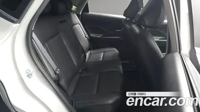 Hyundai Kona 2023 — Фото 11/20