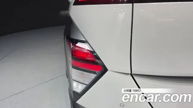 Hyundai Kona Hybrid 2023 — ფოტო 30/30