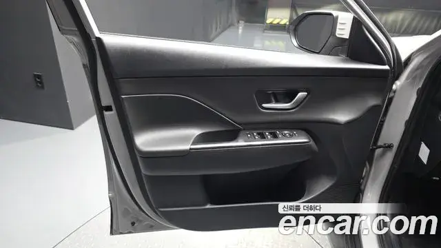 Hyundai Kona Hybrid 2023 — ფოტო 22/30