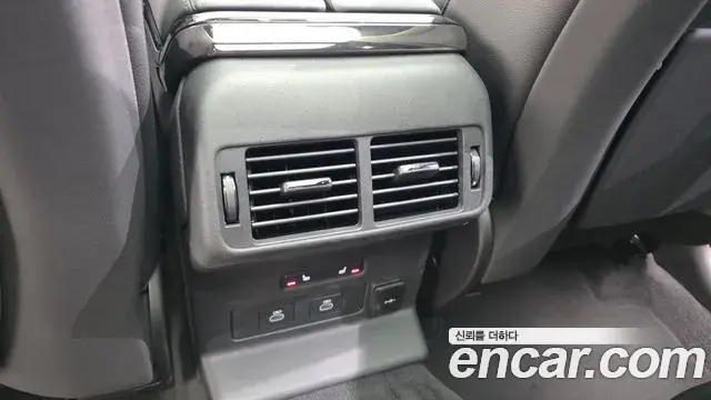 Land Rover Range Rover Velar 2025 — Şəkil 2/20