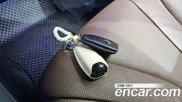 Mercedes-Benz S-Class 2020 — Photo 6/32