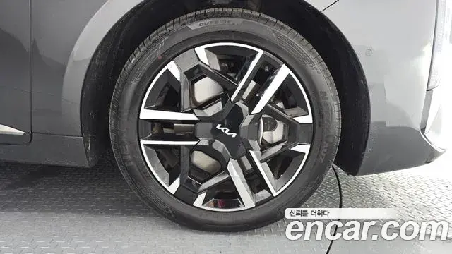 Kia K8 2025 — ფოტო 14/31
