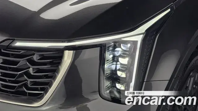 Kia Sorento 2025 — Şəkil 12/35