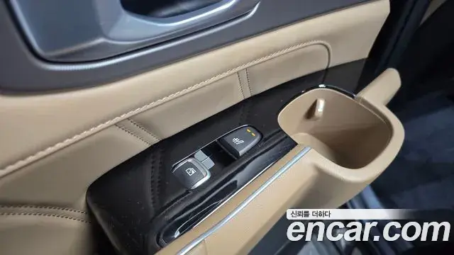 Kia Sorento 2025 — Şəkil 32/35