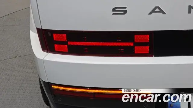 Hyundai Santa Fe 2024 — Photo 8/37