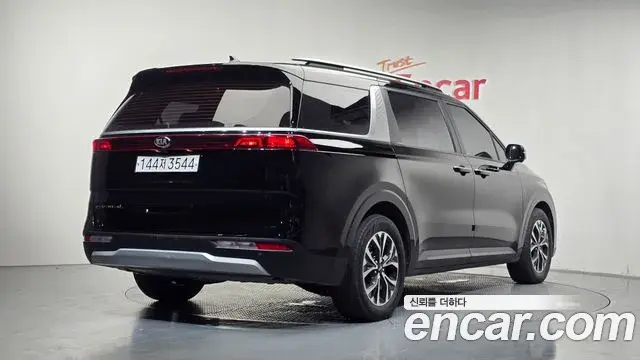 Kia Carnival 2021 — Şəkil 9/34