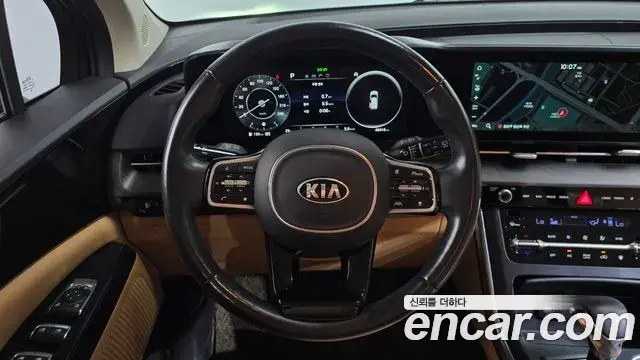 Kia Carnival 2021 — Şəkil 30/34