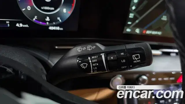 Kia Carnival 2021 — Şəkil 31/34