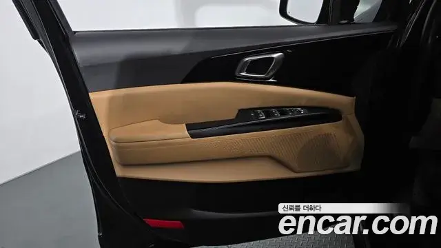 Kia Carnival 2021 — Şəkil 14/34