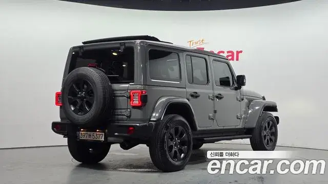 Jeep Wrangler 2023 — Şəkil 15/33