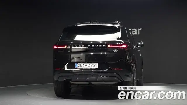 Land Rover Range Rover Sport 2023 — ფოტო 18/32
