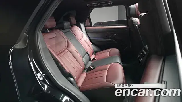 Land Rover Range Rover Sport 2023 — ფოტო 2/32