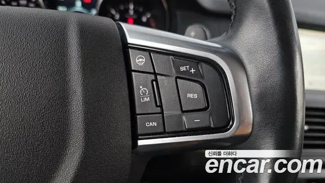 Land Rover Discovery Sport 2019 — Photo 3/36