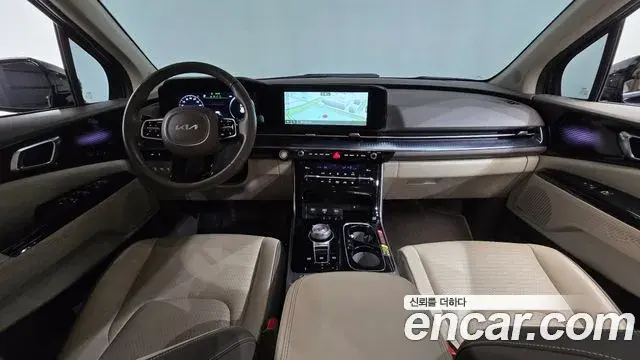 Kia Carnival 2023 — ფოტო 10/37