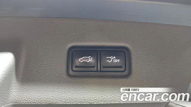 Kia Carnival 2023 — ფოტო 3/37