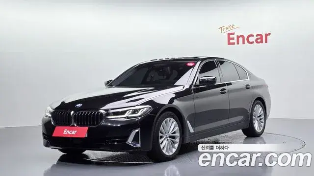 BMW 5 Series 2023 — Фото 1/20
