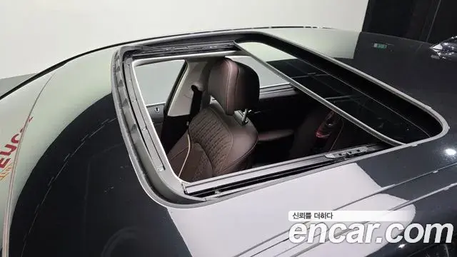 BMW 5 Series 2023 — Şəkil 10/33