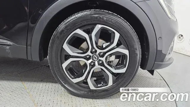 Renault Samsung XM3 2022 — ფოტო 7/32
