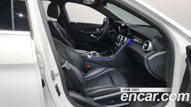 Mercedes-Benz C-Class 2019 — Şəkil 15/32