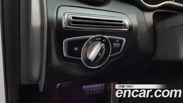 Mercedes-Benz C-Class 2019 — Şəkil 6/32