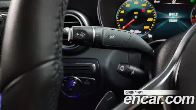 Mercedes-Benz C-Class 2019 — Şəkil 16/32