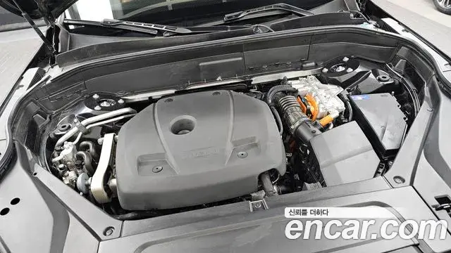 Volvo XC90 2021 — Photo 22/37