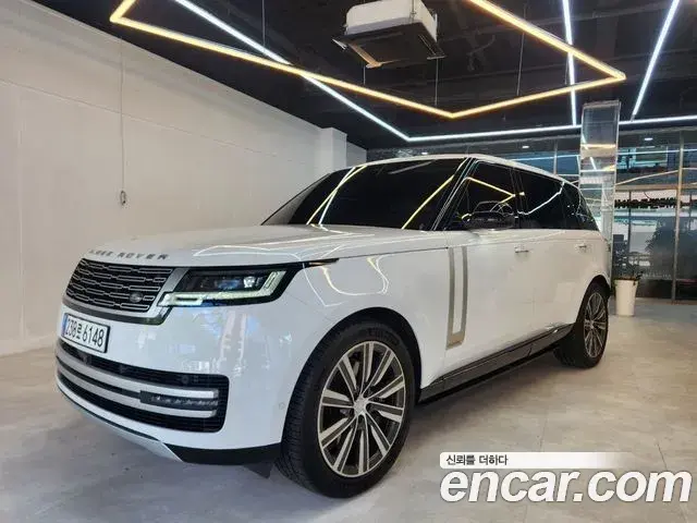 Land Rover Range Rover 2024 — Photo 12/18