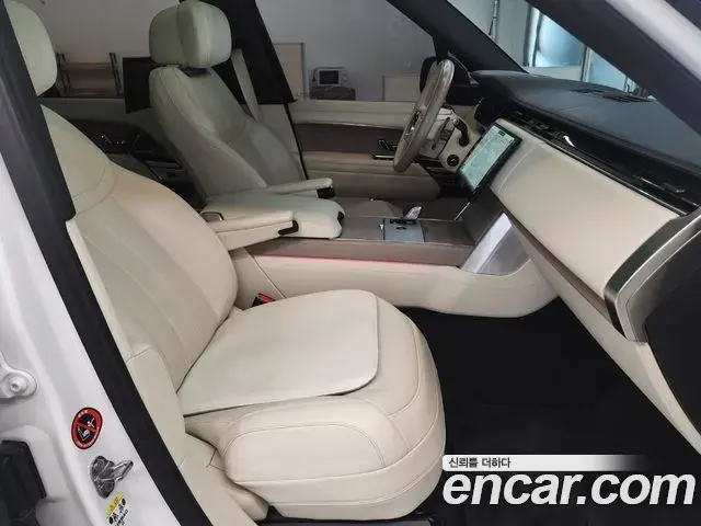 Land Rover Range Rover 2024 — Photo 17/18