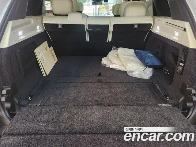 Land Rover Range Rover 2024 — Photo 6/18