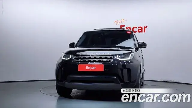 Land Rover Discovery 5 2018 — Photo 1/20