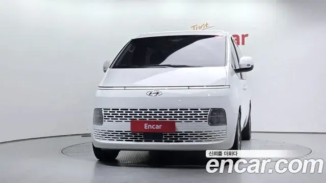 Hyundai Staria 2022 — Фото 3/20