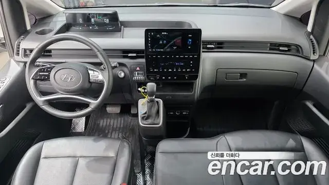 Hyundai Staria 2022 — Фото 7/20