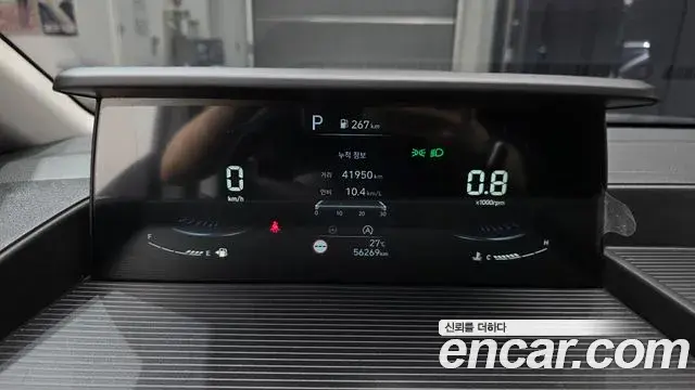 Hyundai Staria 2022 — Фото 8/20