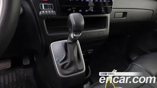Hyundai Staria 2022 — Фото 9/20